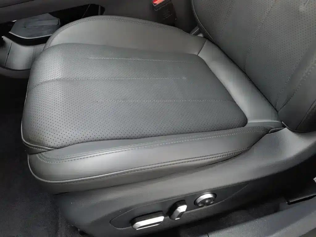 eπ007 2025 Pure Electric 565 AWD Max Navigator Edition — миниатюра 20
