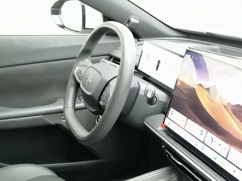 eπ007 2025 Pure Electric 565 AWD Max Navigator Edition — миниатюра 22