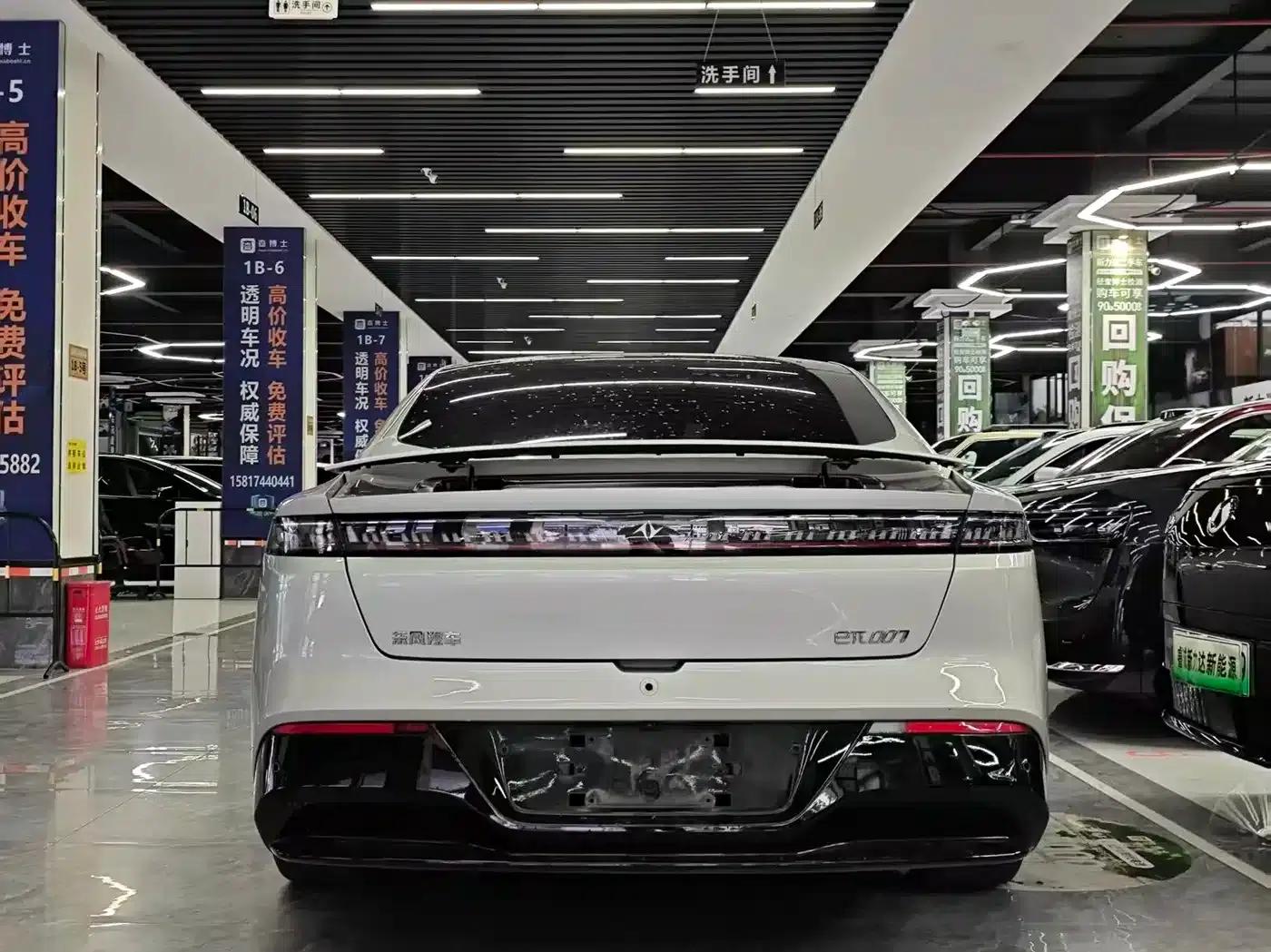 eπ007 2025 Pure Electric 565 AWD Max Navigator Edition — миниатюра 5