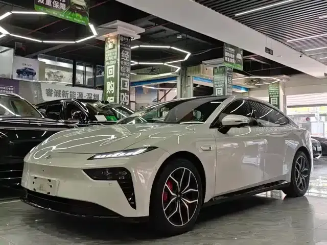 eπ007 2025 Pure Electric 565 AWD Max Navigator Edition
