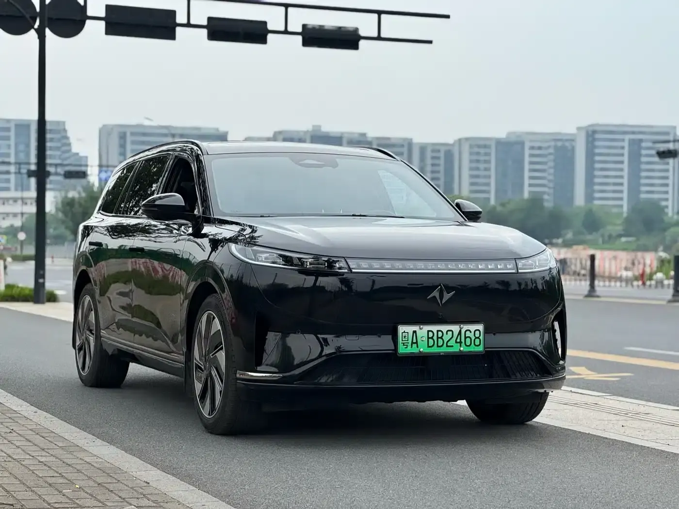 eπ008 2025 636Ultra Pure Electric Version 5-Seater — миниатюра 3