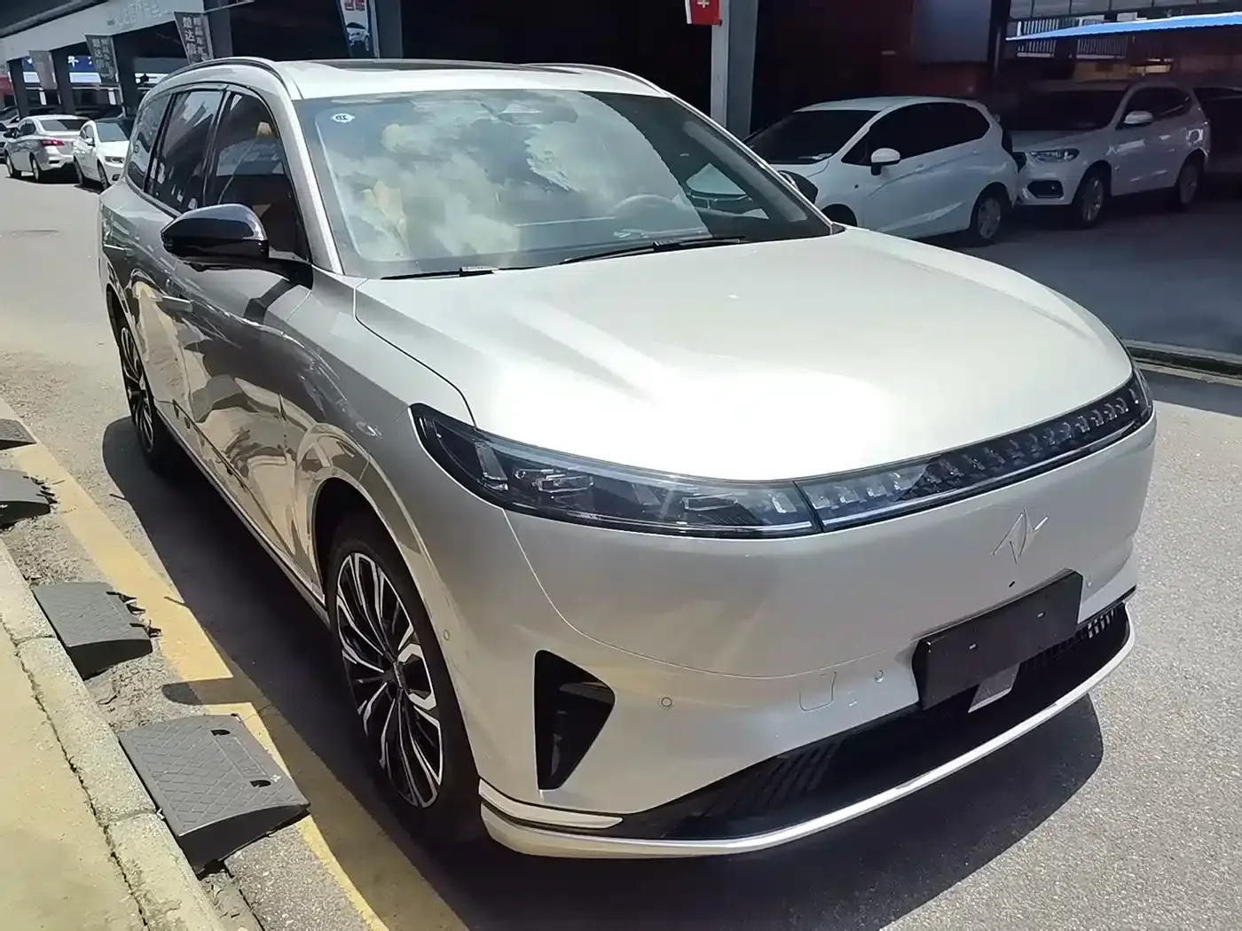 eπ008 2026 Model Six-Seat Extended Range Family Edition — миниатюра 3