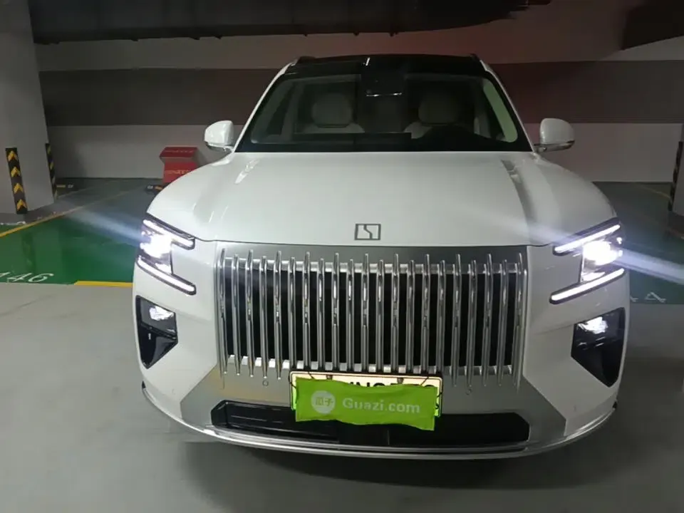 Zeekr 8X 2026 Model Ultra+ Edition 70kWh — миниатюра 2