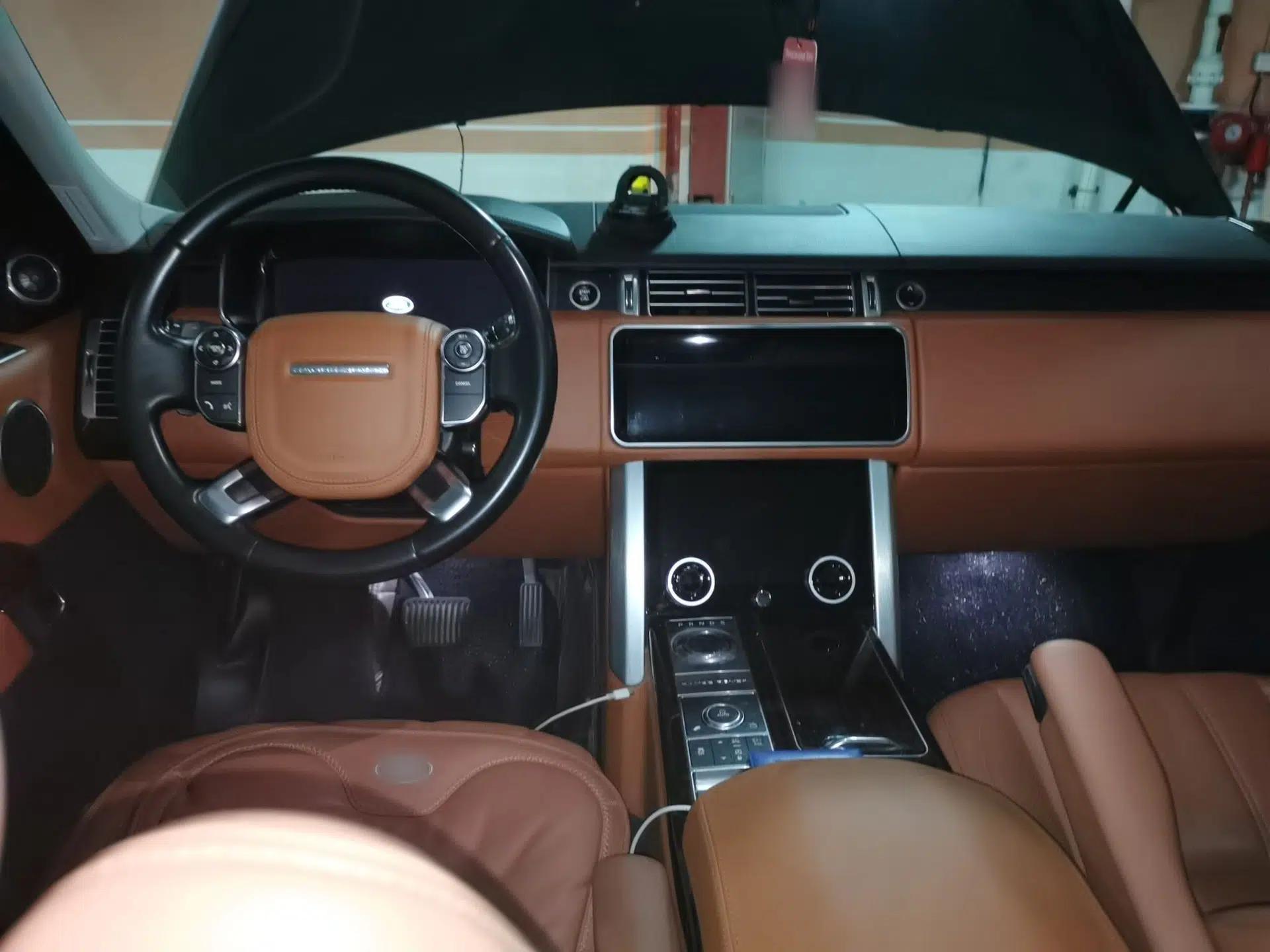 Land Rover Range Vogue 2015 3.0 TDV6 Vogue — миниатюра 9