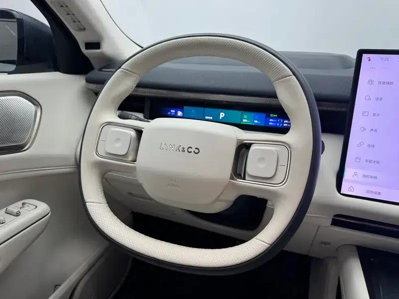 Lynk & Co 900 2025 2.0T Ultra Six-Seater — миниатюра 16