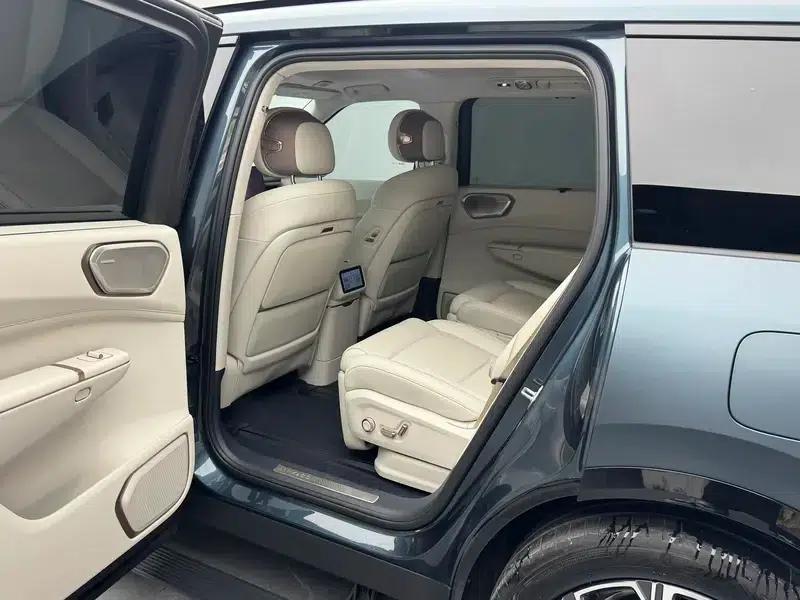 Lynk & Co 900 2025 2.0T Ultra Six-Seater — миниатюра 18