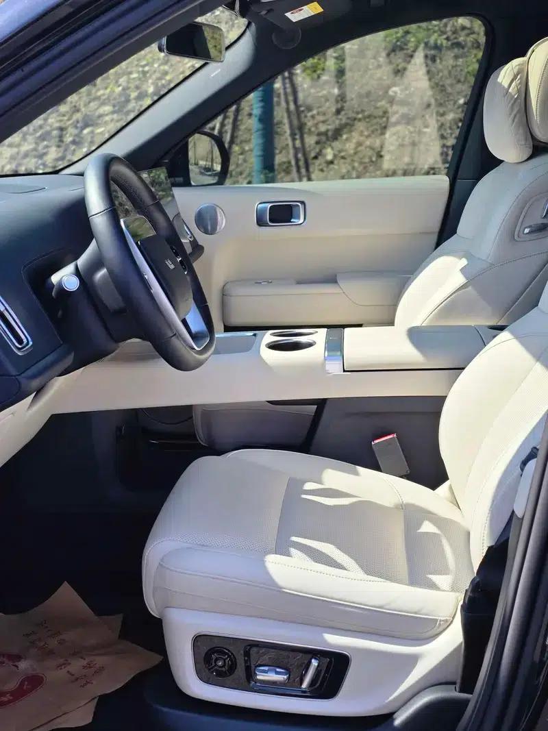 Li Auto L9 2023 Pro Edition — миниатюра 18