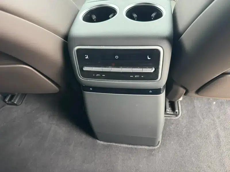 Li Auto L9 2022 Max Edition — миниатюра 13