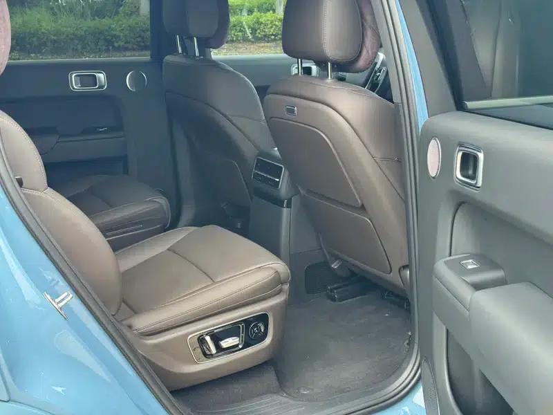 Li Auto L9 2022 Max Edition — миниатюра 8