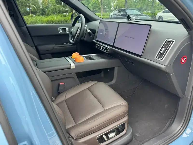 Li Auto L9 2022 Max Edition — миниатюра 9