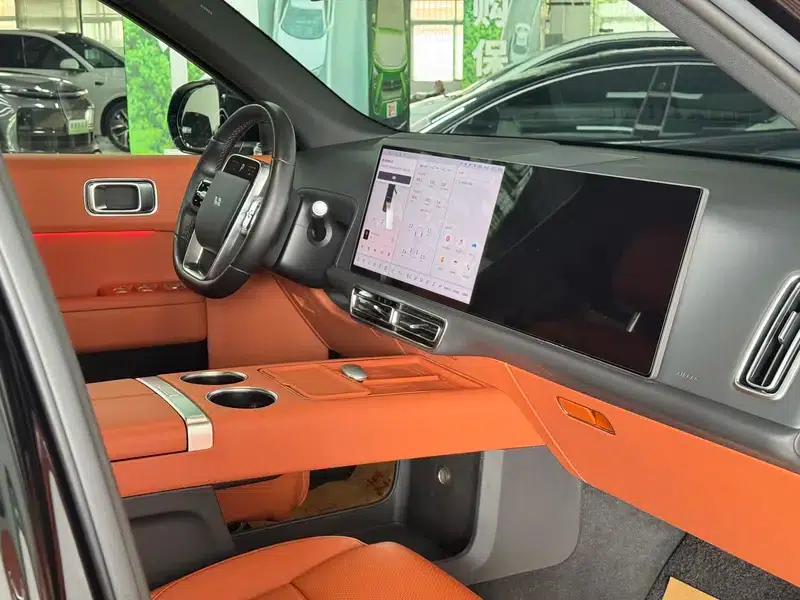 Li Auto L8 2024 Pro Edition — миниатюра 9