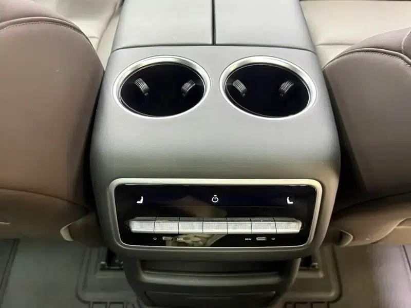 Li Auto L8 2023 Max Edition — миниатюра 13