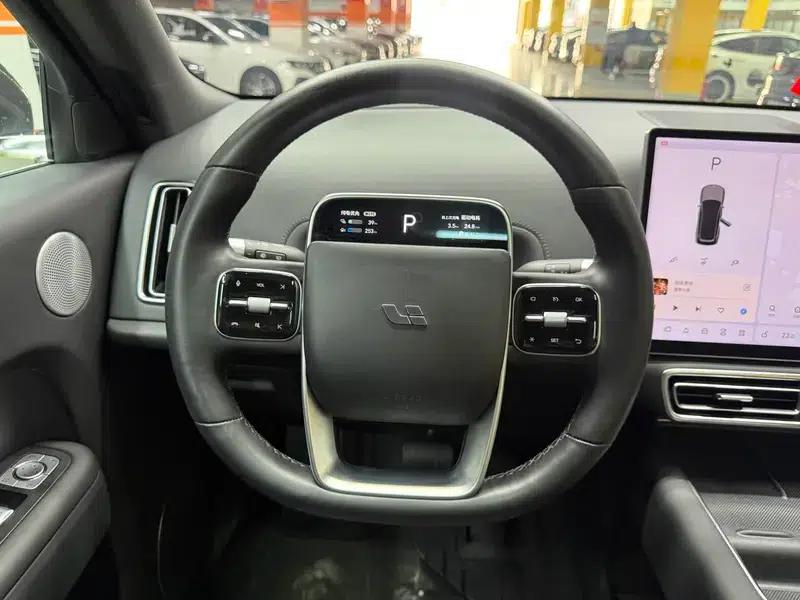 Li Auto L8 2023 Max Edition — миниатюра 20