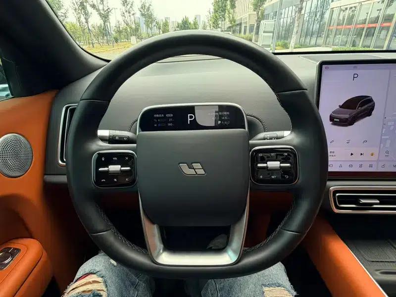 Li Auto L8 2024 Pro Edition — миниатюра 11
