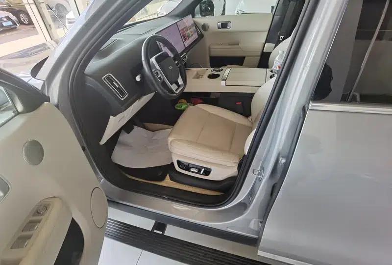 Li Auto L8 2023 Air Edition — миниатюра 13