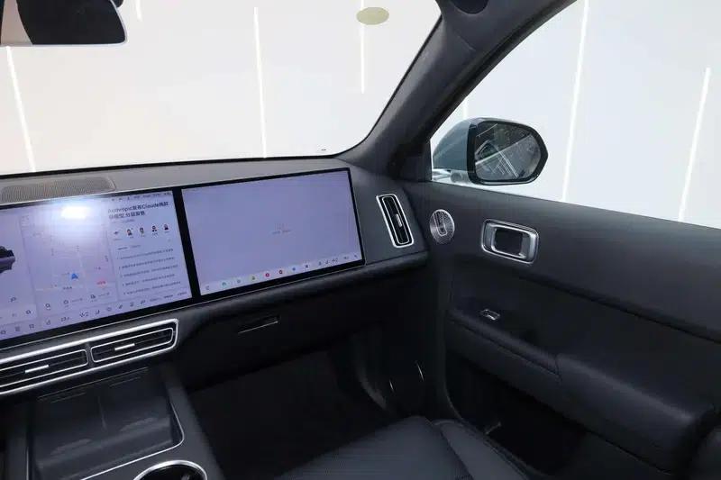 Li Auto L8 2025 Ultra Intelligent Renewal Edition — миниатюра 22