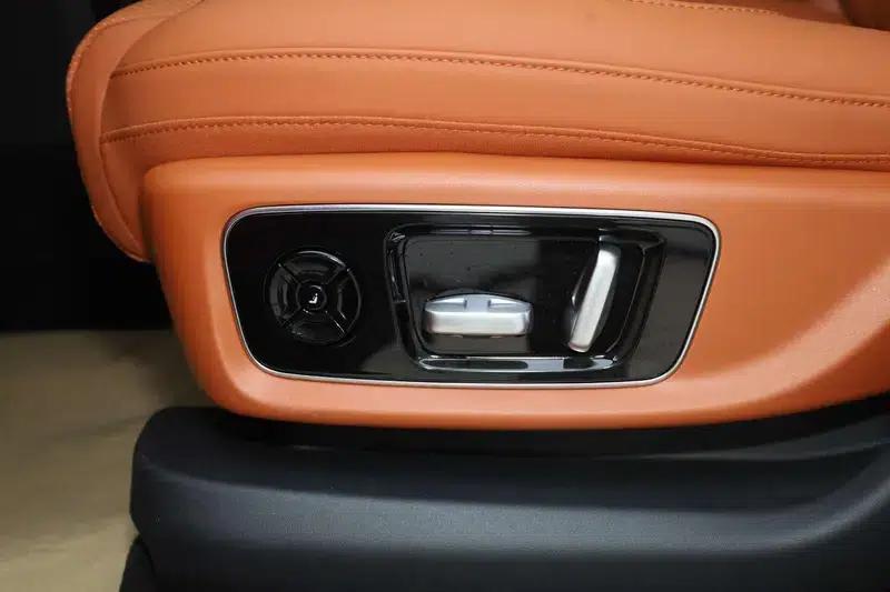 Li Auto L8 2025 Max Smart Renewal Edition — миниатюра 17