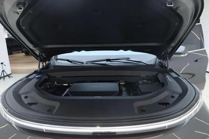 Li Auto L8 2025 Max Smart Renewal Edition — миниатюра 9