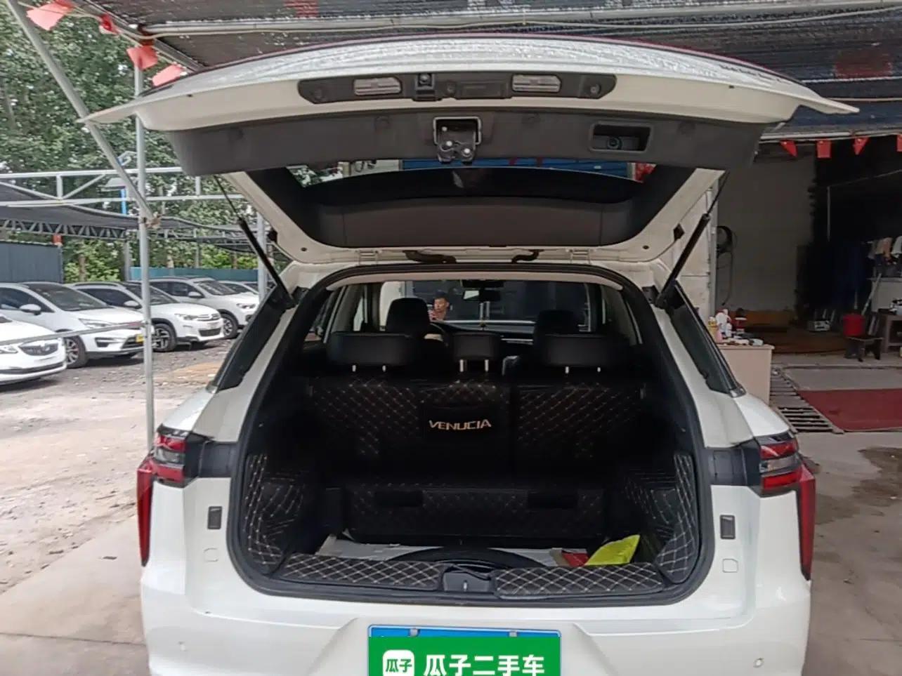 Venucia Star 2021 260T Automatic 48V Mild Hybrid Turbocharged Star Achieve Edition — миниатюра 22