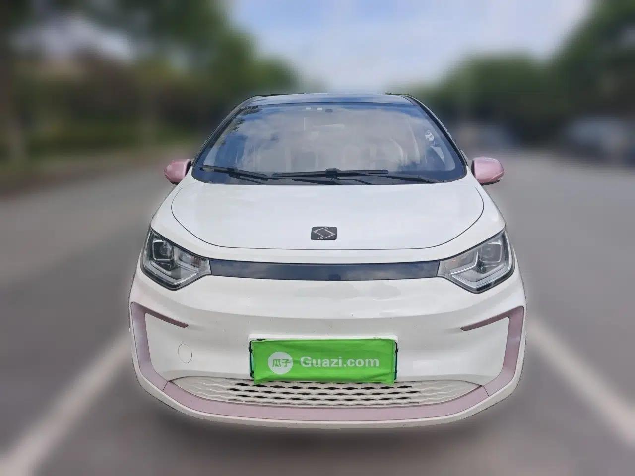 SOL E10X 2021 302 km Range Fashion Edition 31.4 kWh — миниатюра 2