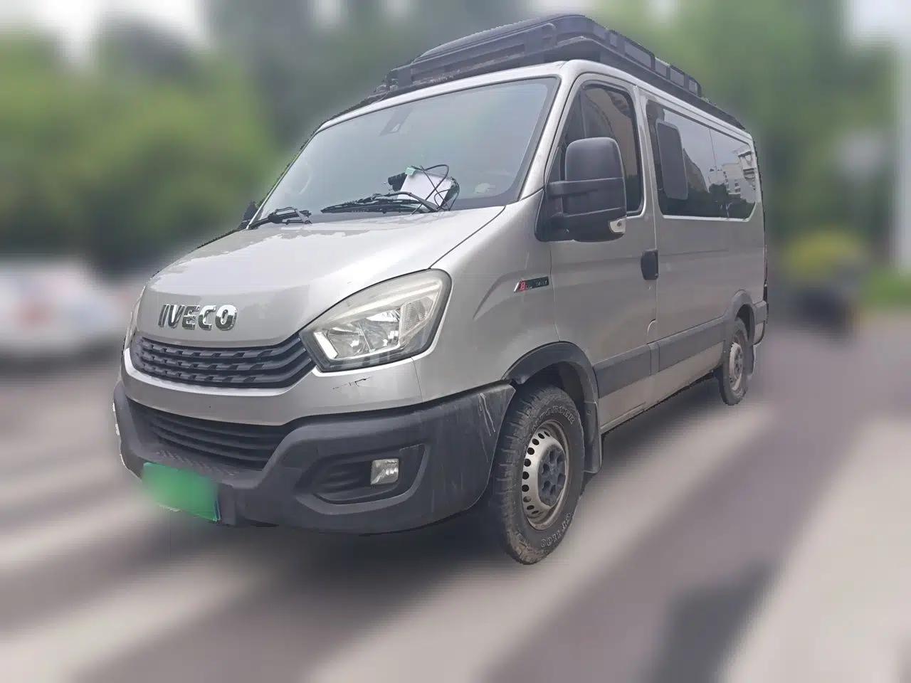Iveco Eurocargo 2021 3.0T Automatic Chao Rui Short Wheelbase Low-Roof Side-Sliding Door F1C — миниатюра 1
