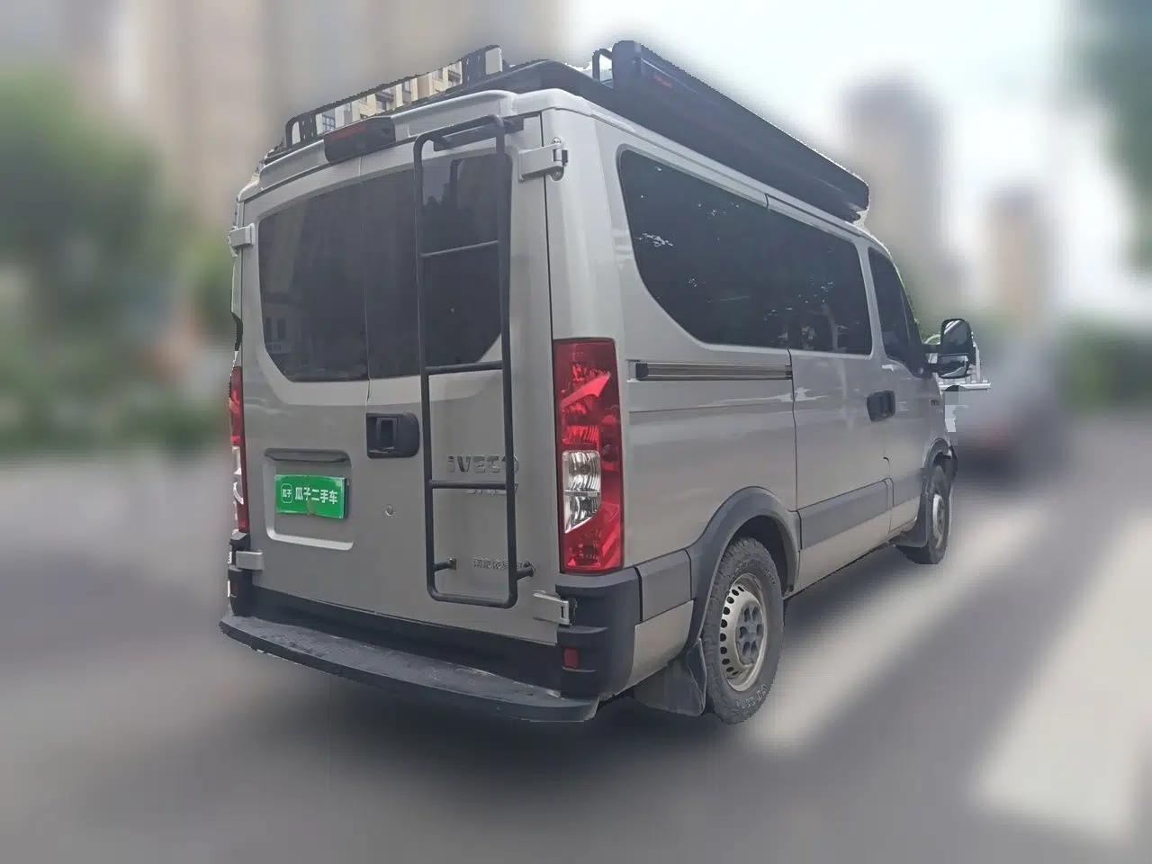 Iveco Eurocargo 2021 3.0T Automatic Chao Rui Short Wheelbase Low-Roof Side-Sliding Door F1C — миниатюра 6