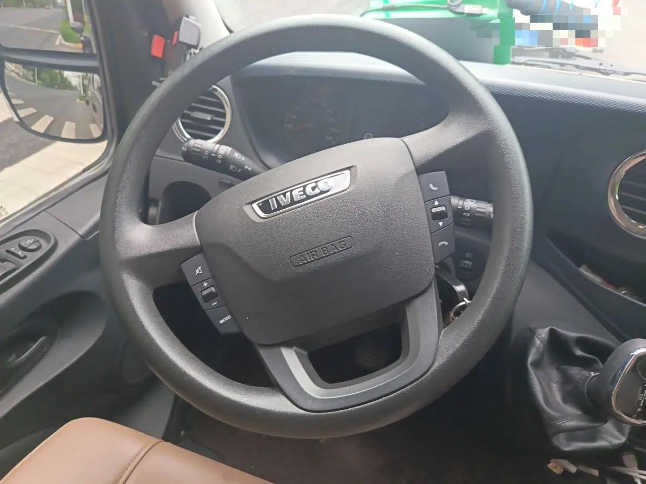 Iveco Eurocargo 2021 3.0T Automatic Chao Rui Short Wheelbase Low-Roof Side-Sliding Door F1C — миниатюра 10