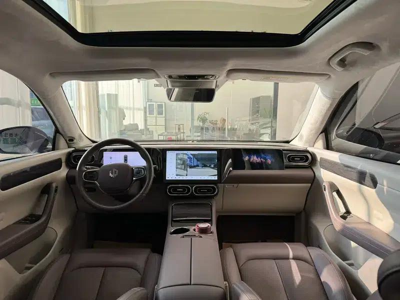 Leapmotor C11 2023 Range Extended Electric 285 Smart Edition — миниатюра 7