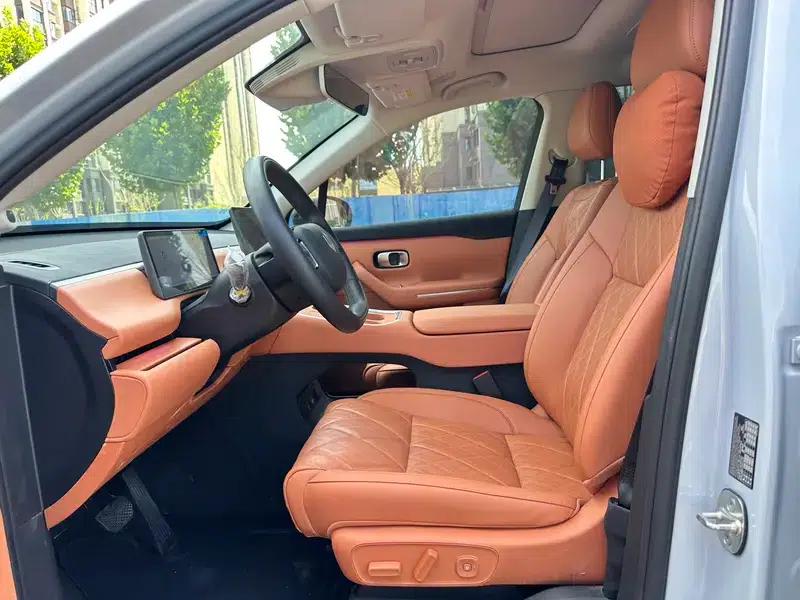 Leapmotor C16 2026 Range Extended Electric Vehicle, 280 LiDAR Smart Edition, 5-Seater — миниатюра 8