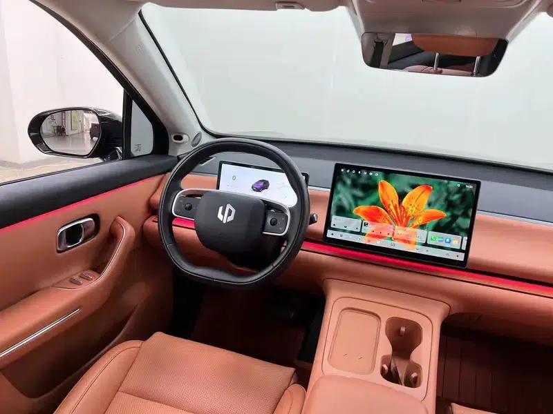Leapmotor C16 2024 Range Extended Electric Vehicle 200 LiDAR Edition — миниатюра 23