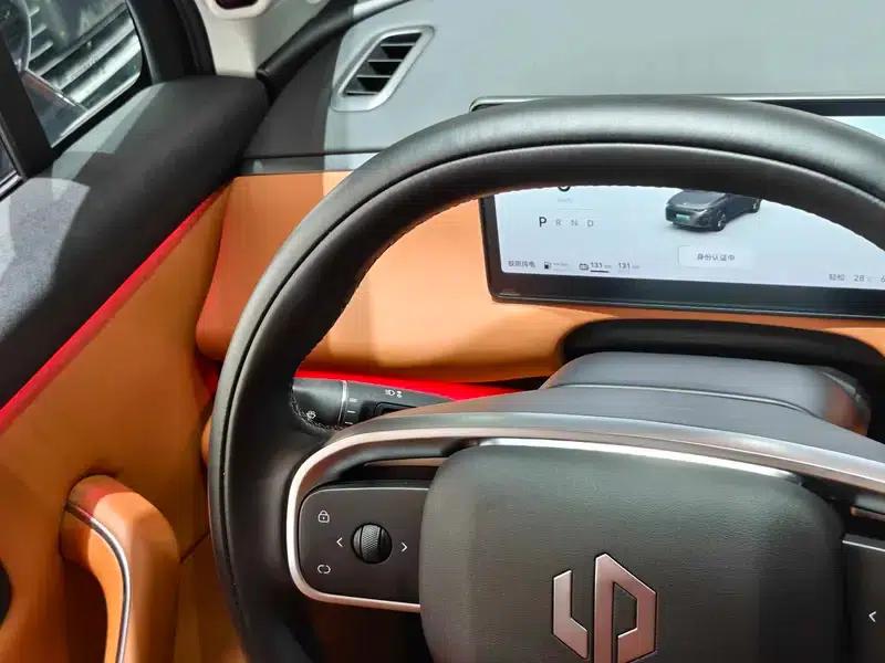 Leapmotor C16 2024 Range Extended Electric 200 Premium Edition — миниатюра 19