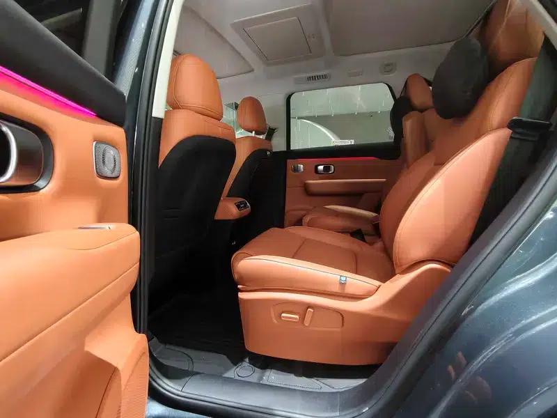 Leapmotor C16 2024 Range Extended Electric 200 Premium Edition — миниатюра 25