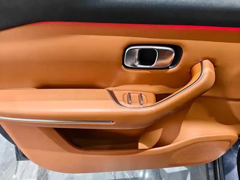 Leapmotor C16 2024 Range Extended Electric 200 Premium Edition — миниатюра 28