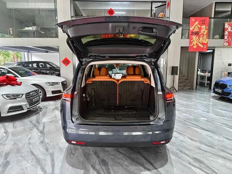 Leapmotor C16 2024 Range Extended Electric 200 Premium Edition — миниатюра 30
