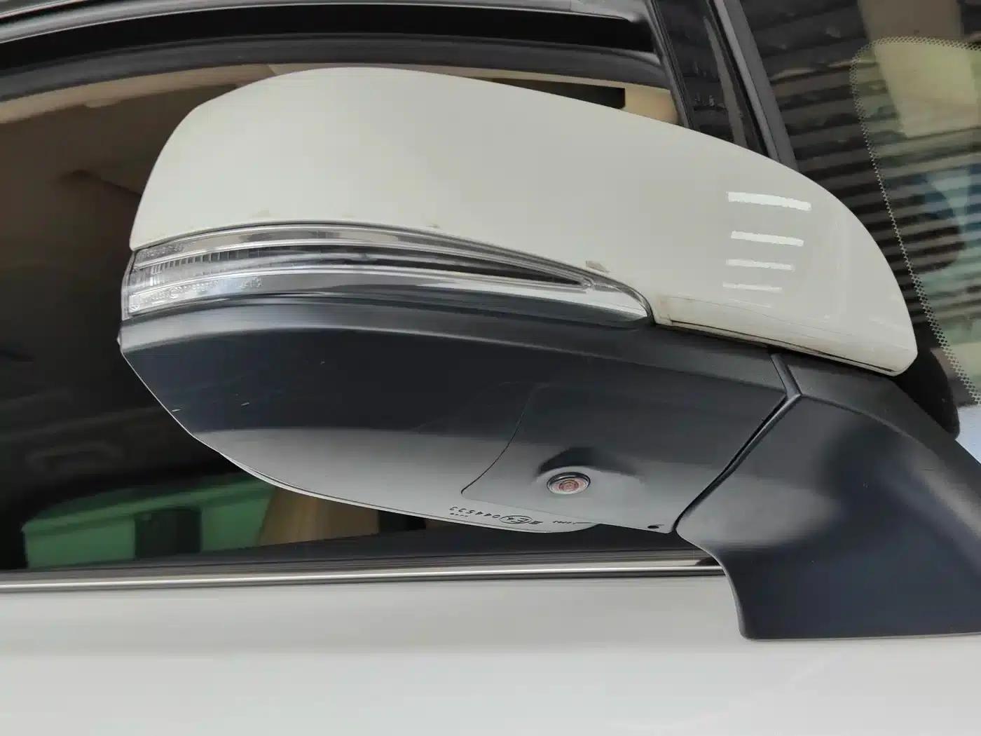 2020 Alphard Hybrid 2.5L HV Premium Edition — миниатюра 13
