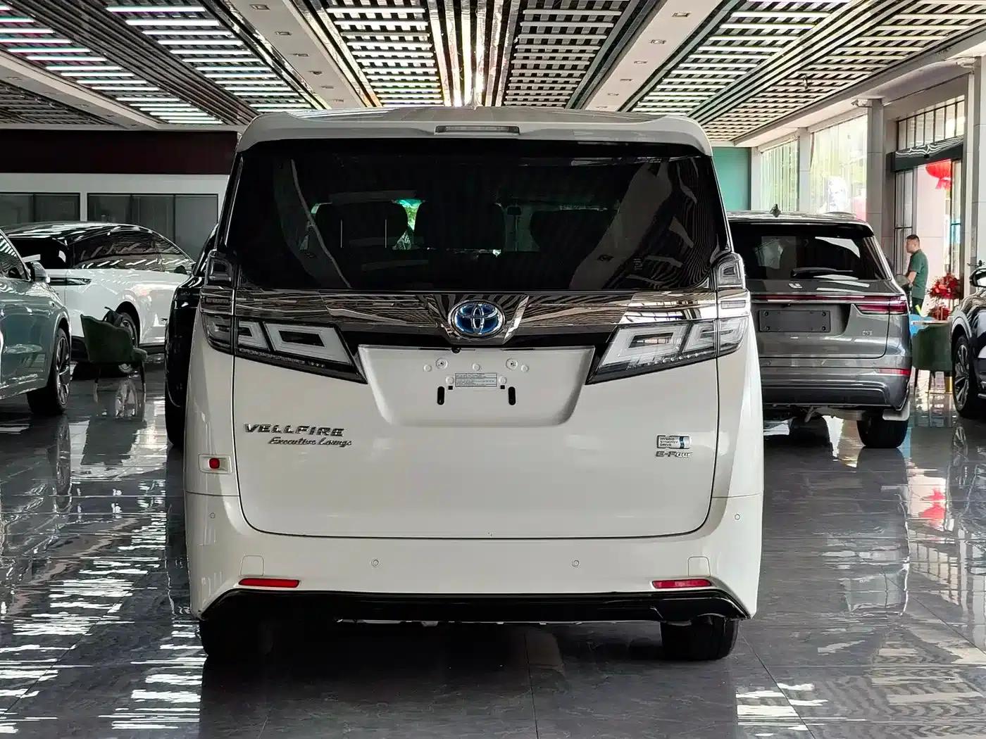 2020 Alphard Hybrid 2.5L HV Premium Edition — миниатюра 15
