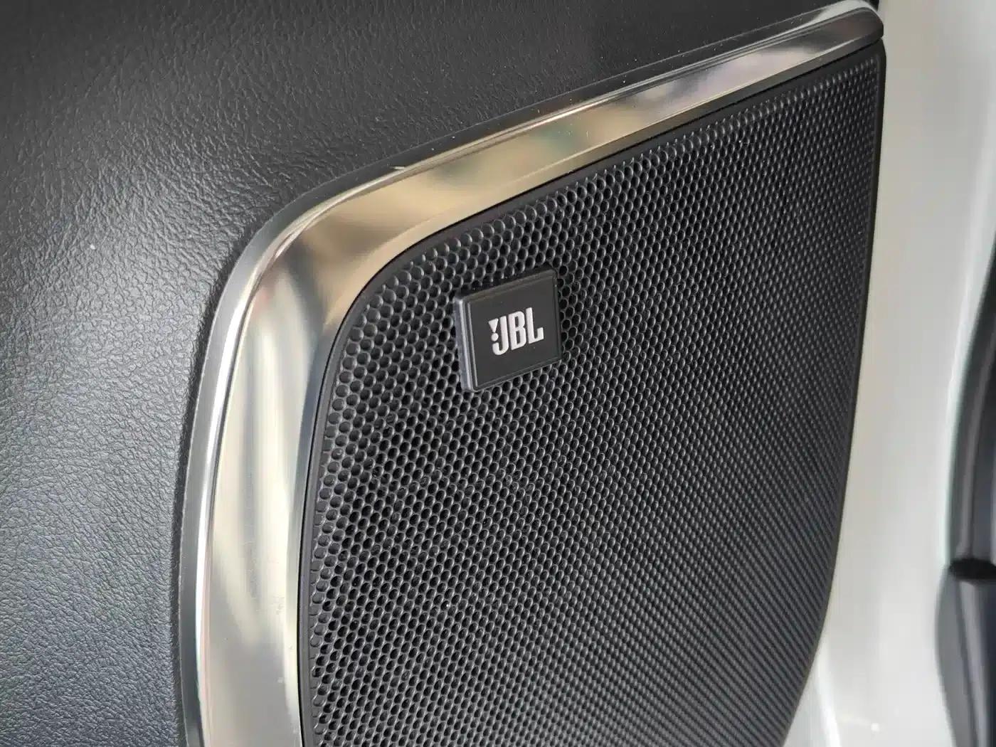 2020 Alphard Hybrid 2.5L HV Premium Edition — миниатюра 4