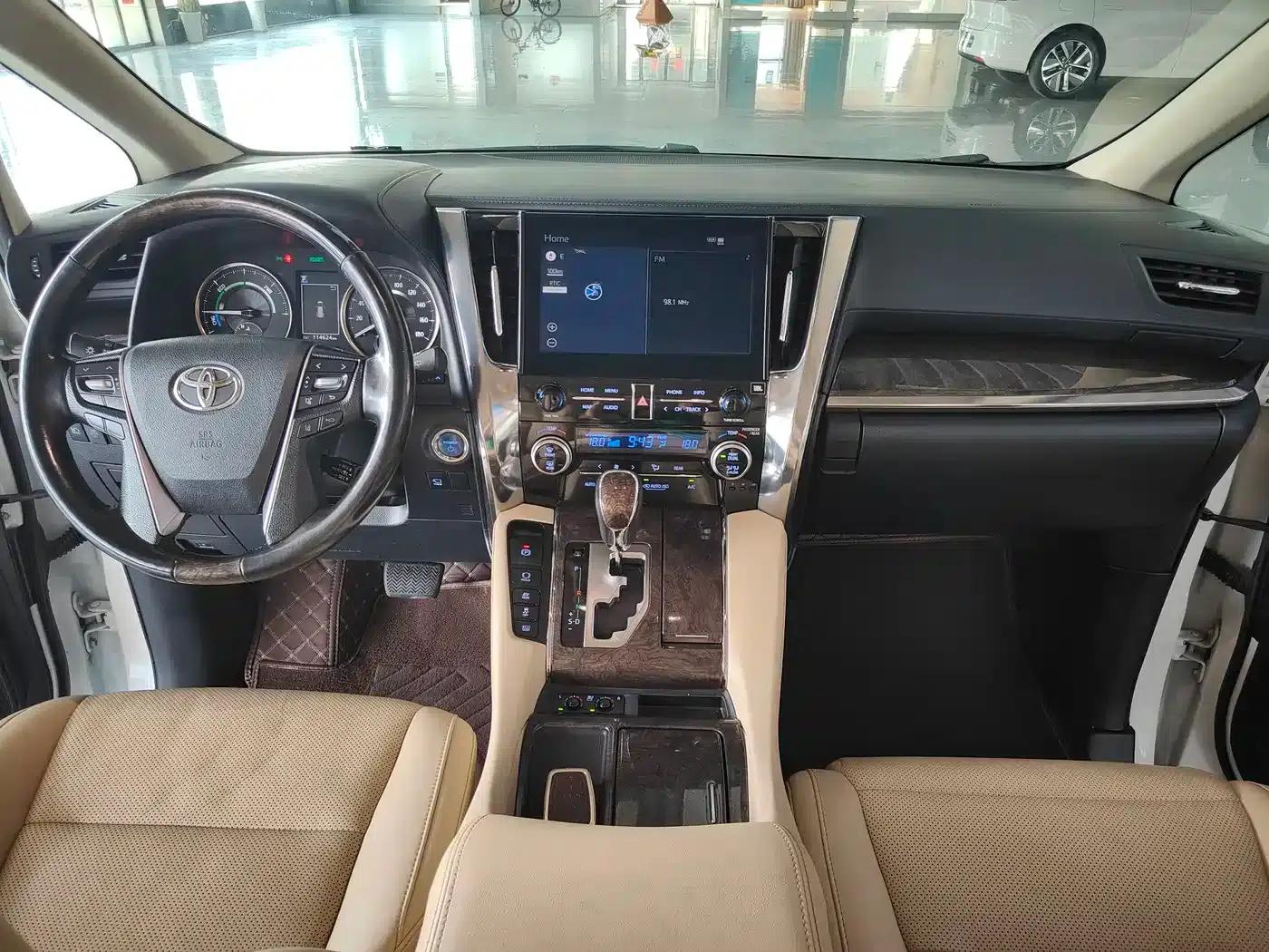 2020 Alphard Hybrid 2.5L HV Premium Edition — миниатюра 9
