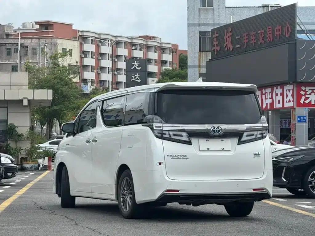 2020 Alphard Hybrid 2.5L HV Premium Edition — миниатюра 3