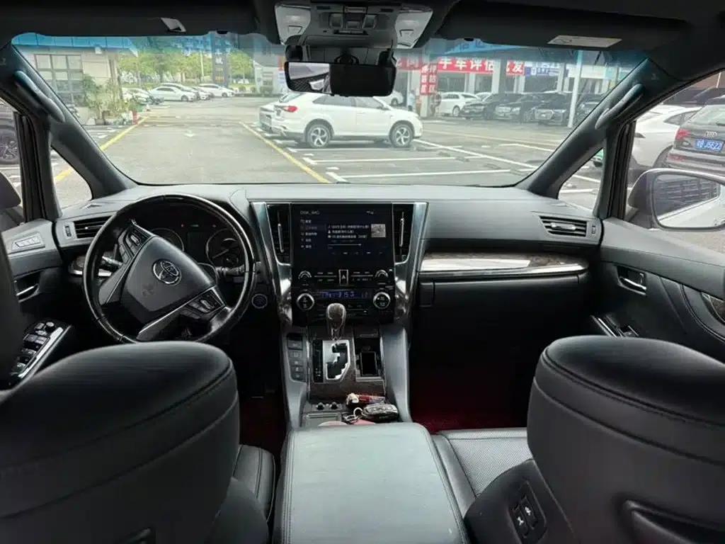 2020 Alphard Hybrid 2.5L HV Premium Edition — миниатюра 9