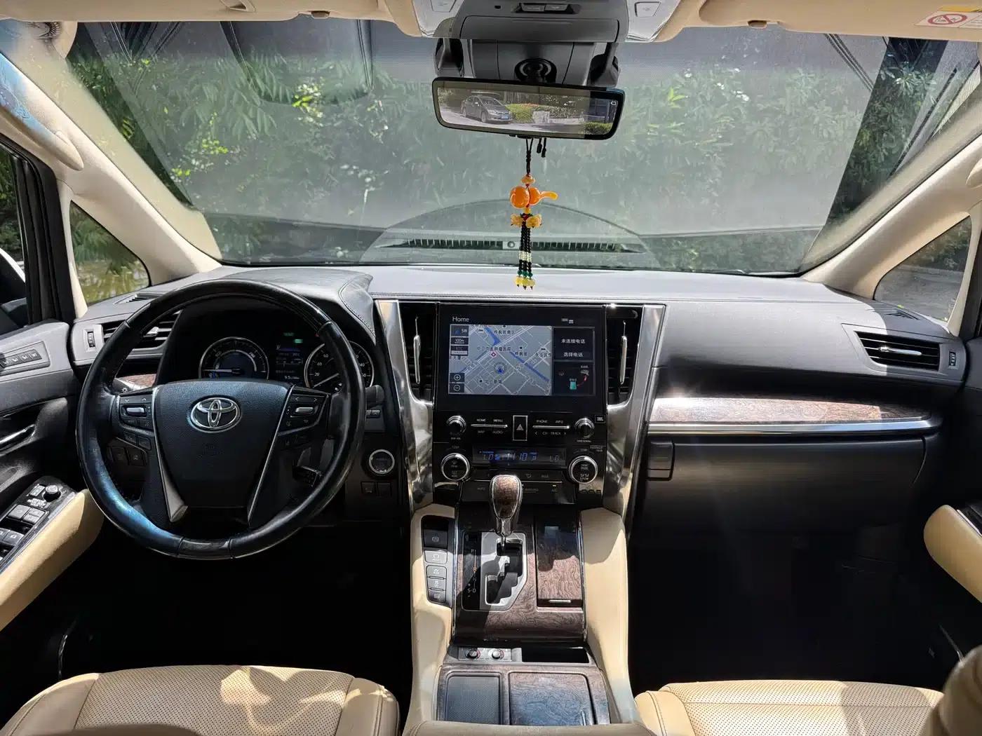 2020 Alphard Hybrid 2.5L HV Premium Edition — миниатюра 11