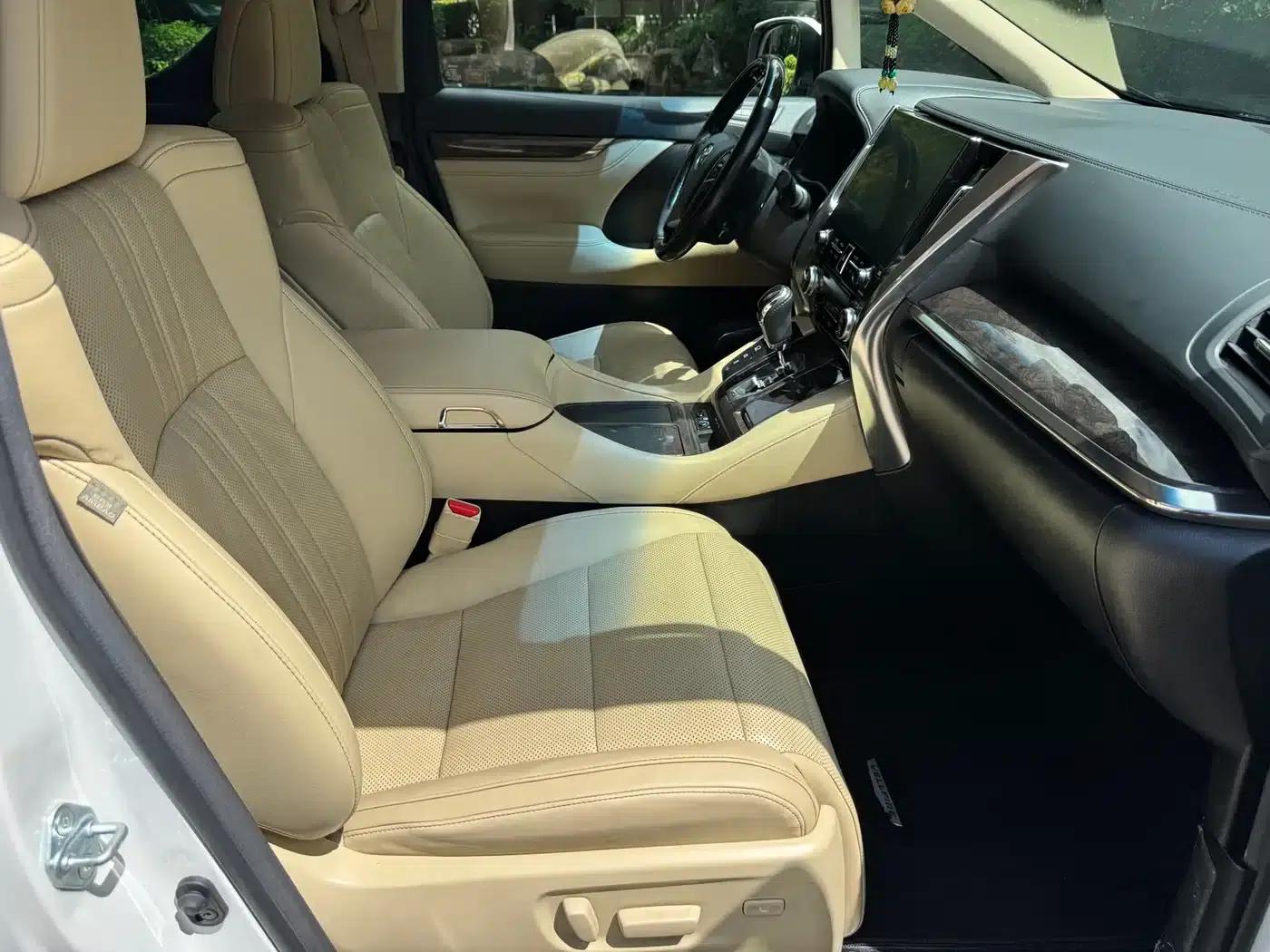 2020 Alphard Hybrid 2.5L HV Premium Edition — миниатюра 15
