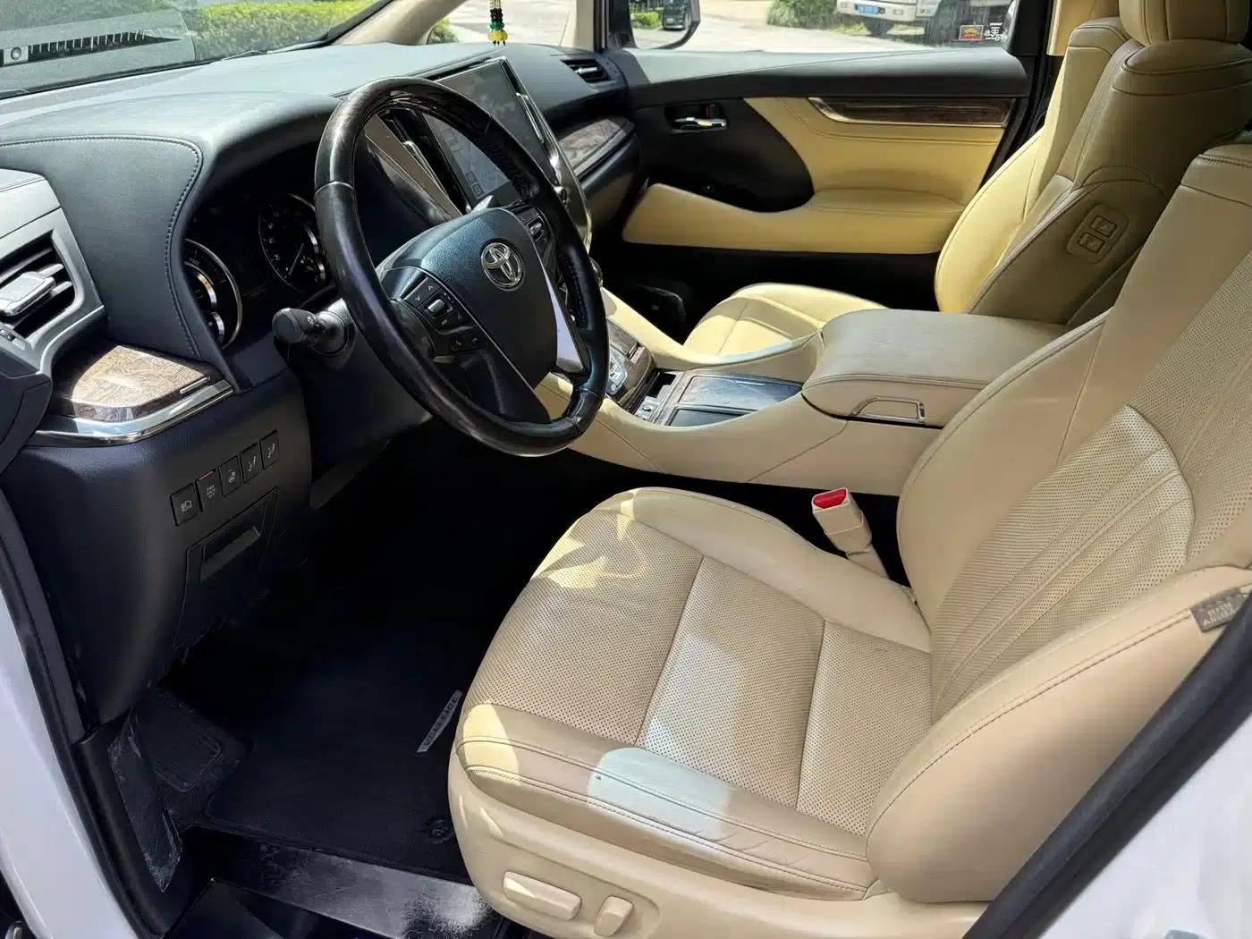 2020 Alphard Hybrid 2.5L HV Premium Edition — миниатюра 9