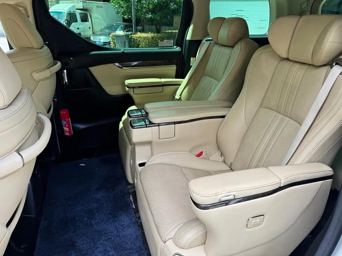 2020 Alphard Hybrid 2.5L HV Premium Edition — миниатюра 10