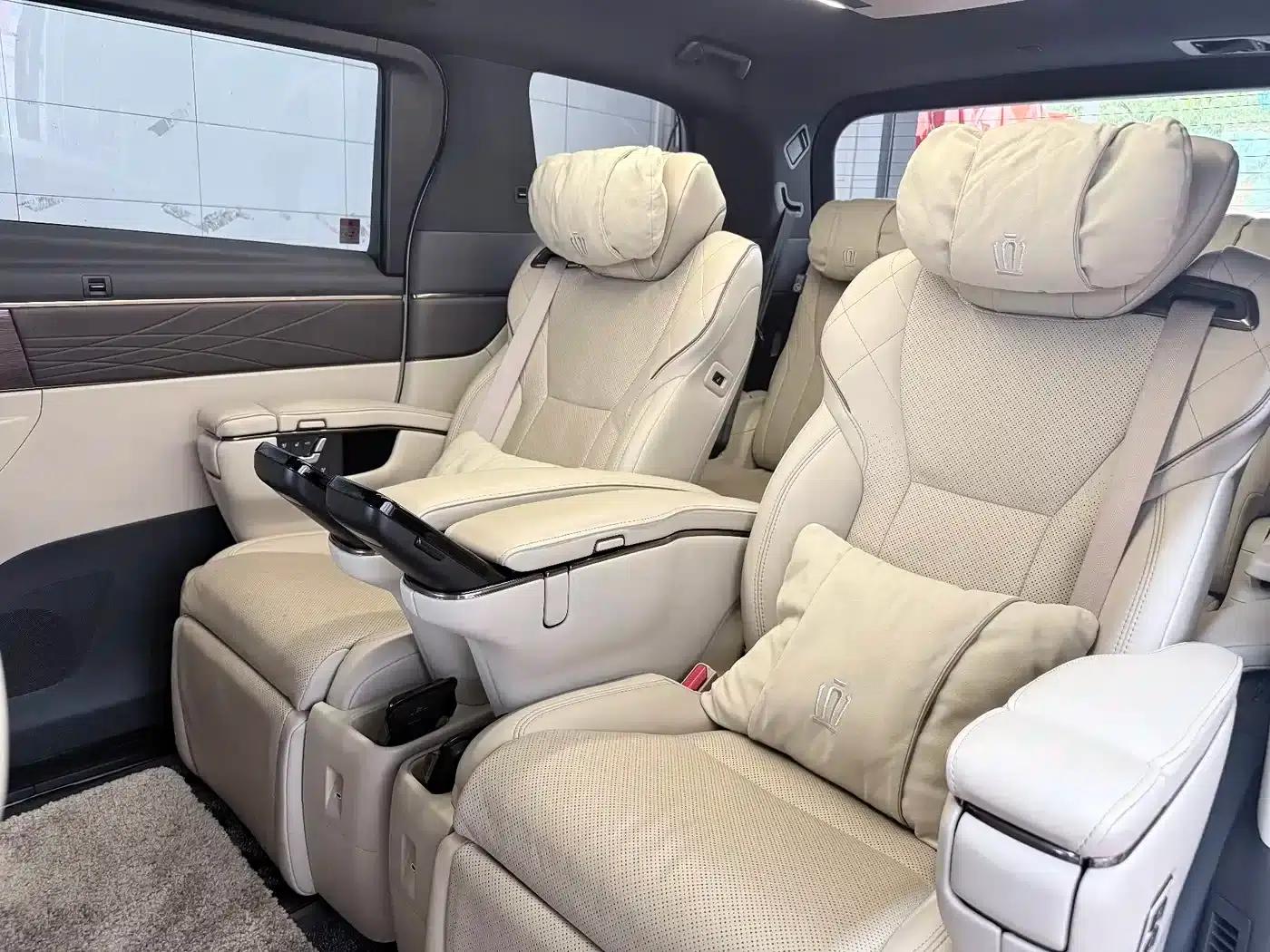 2024 Alphard Crown Hybrid 2.5L Supreme Executive Edition — миниатюра 5