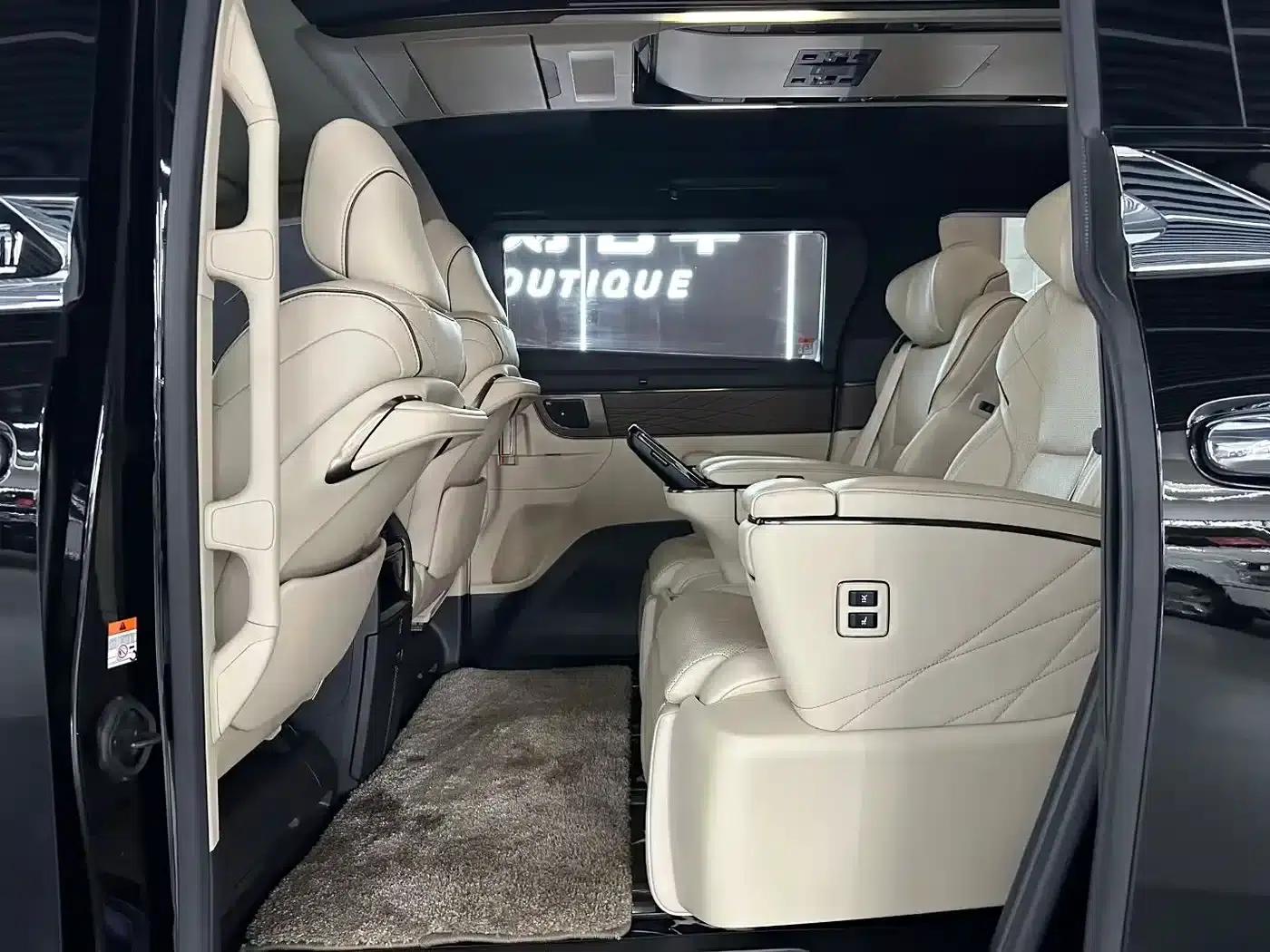 2024 Alphard Crown Hybrid 2.5L Supreme Executive Edition — миниатюра 5