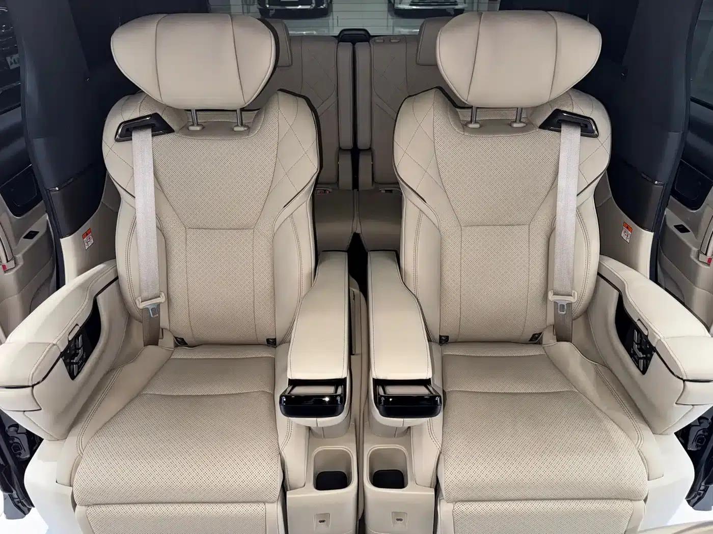 2024 Alphard Crown Hybrid 2.5L Supreme Executive Edition — миниатюра 11