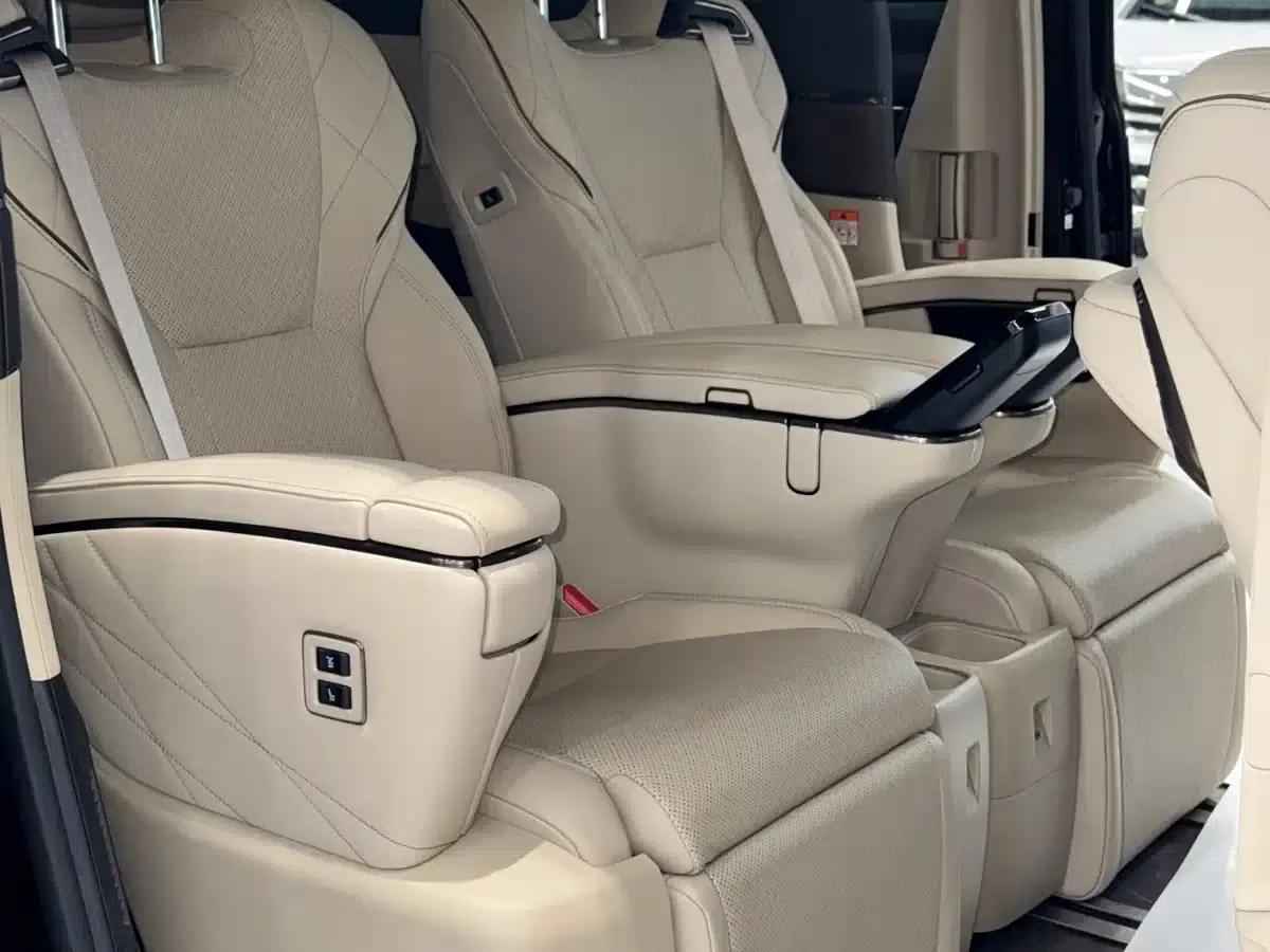 2024 Alphard Crown Hybrid 2.5L Supreme Executive Edition — миниатюра 9