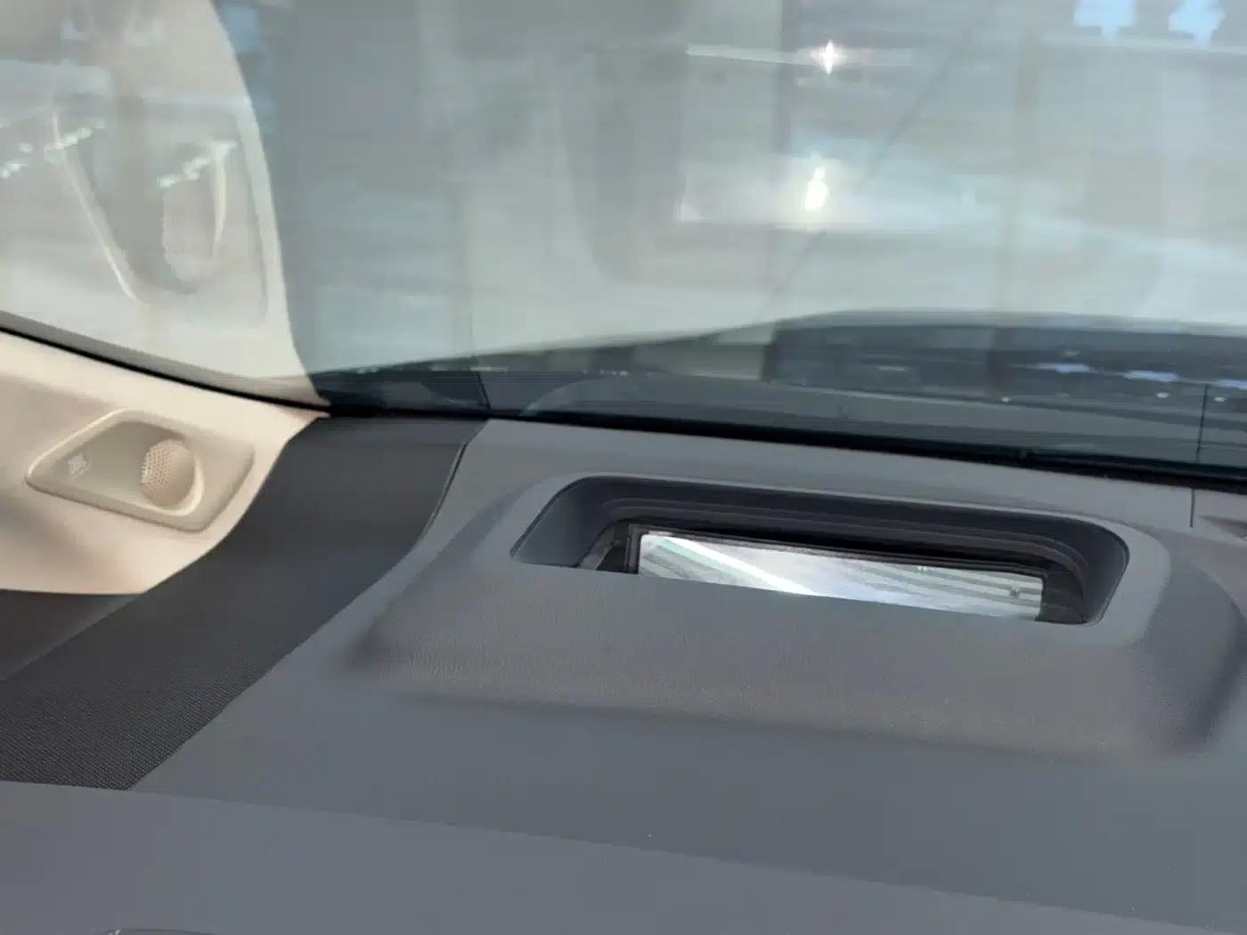 2024 Alphard Crown Hybrid 2.5L Supreme Executive Edition — миниатюра 14