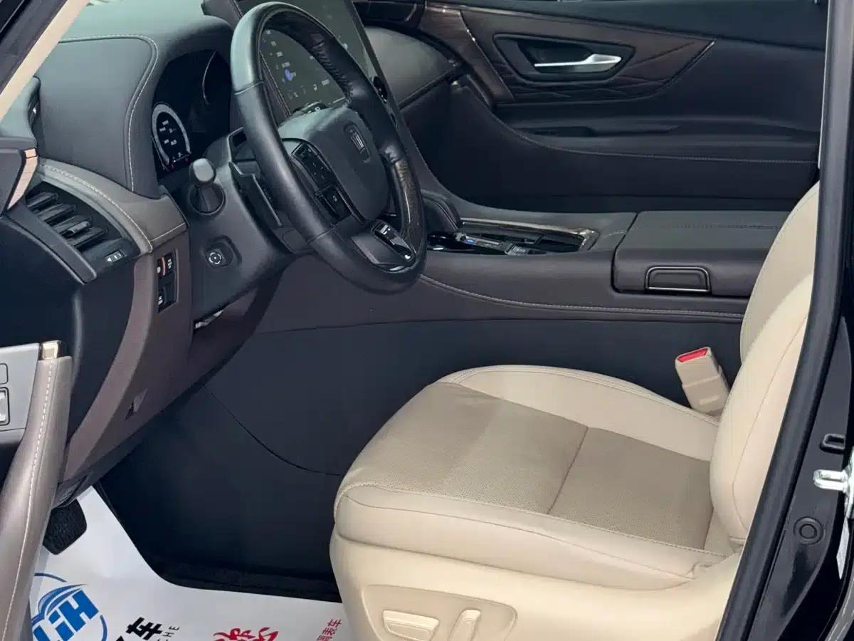 2024 Alphard Crown Hybrid 2.5L Supreme Executive Edition — миниатюра 4